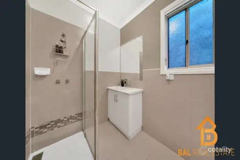 Property photo of 11 Bridlepath Drive Truganina VIC 3029