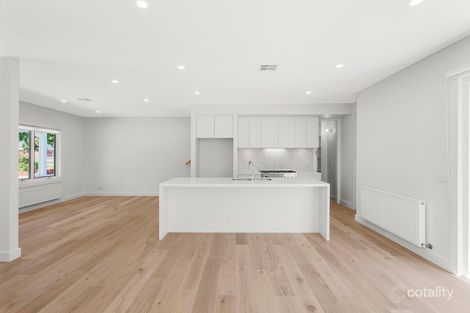 Property photo of 100 Oakleigh Road Carnegie VIC 3163