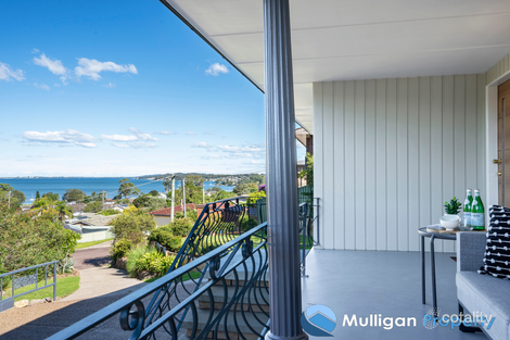 Property photo of 4 Gilwell Close Fennell Bay NSW 2283
