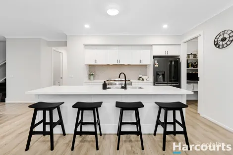 Property photo of 33 Pembrokeshire Loop Clyde VIC 3978