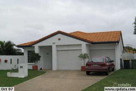 4 Cathy Ct, Slade Point, QLD 4740