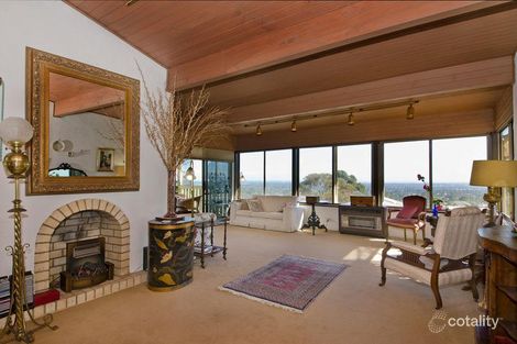 Property photo of 8 Woodhouse Crescent Wattle Park SA 5066