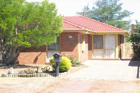 38 Bruce St S, Altona Meadows, VIC 3028