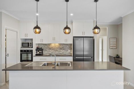 Property photo of 38 Heather Avenue Rasmussen QLD 4815