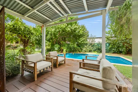 14 Donaldson St, Queens Park, WA 6107