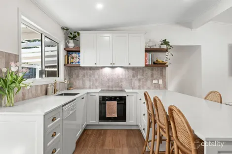 Property photo of 32 Beacon Drive Cornubia QLD 4130