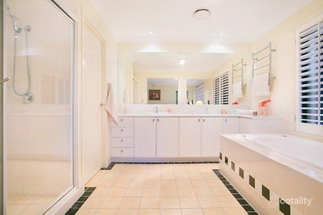 Property photo of 5 Straite Drive Robina QLD 4226