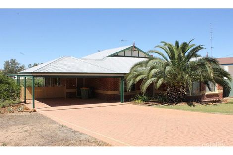 8 Thomson St, Northam, WA 6401