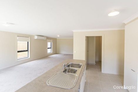 Property photo of 37 Spriggs Drive Croydon VIC 3136