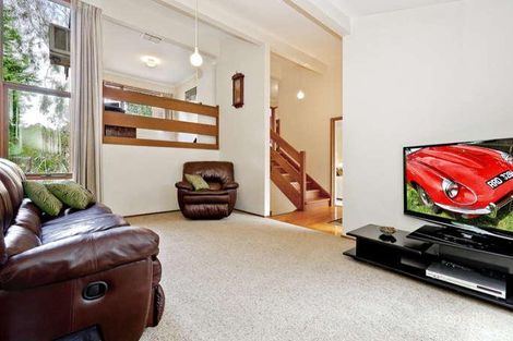 Property photo of 36 Acheron Crescent Eltham North VIC 3095