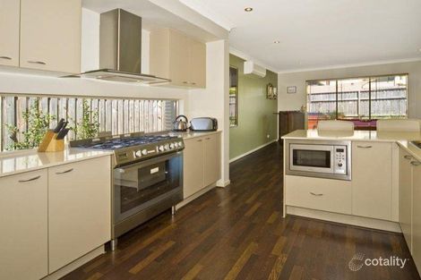 Property photo of 4 Lake Breeze Drive Windaroo QLD 4207