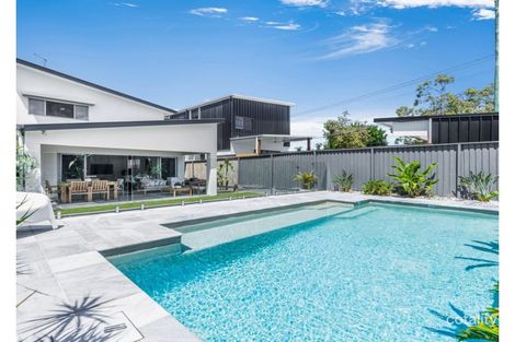 43 Wood St, Manly, QLD 4179