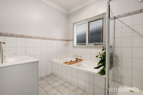 Property photo of 21 Adrian Street Bentleigh East VIC 3165