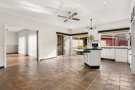 Property photo of 4 Furness Court Berwick VIC 3806