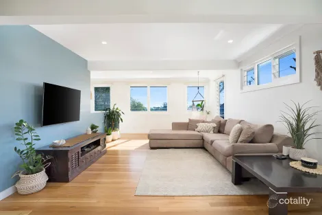 Property photo of 30 Mermaid Drive Bateau Bay NSW 2261