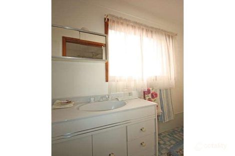 Property photo of 3 Alexander Crescent Macquarie Fields NSW 2564