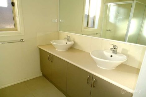 Property photo of 35 Bushranger Boulevarde Cranbourne East VIC 3977