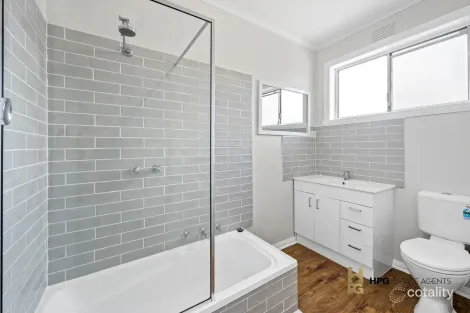 Property photo of 4/4 Carol Grove Tullamarine VIC 3043