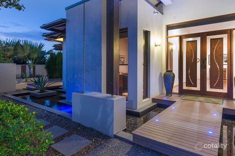 Property photo of 2288 Banksia Lakes Drive Hope Island QLD 4212