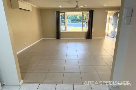 Property photo of 3 Nightingale Court Slade Point QLD 4740