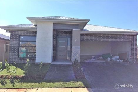 Property photo of 43 Kale Road Spring Farm NSW 2570