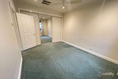 Property photo of 5 Duckmanton Court Bentleigh East VIC 3165