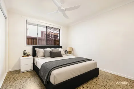 Property photo of 14 Chainey Avenue Miami QLD 4220