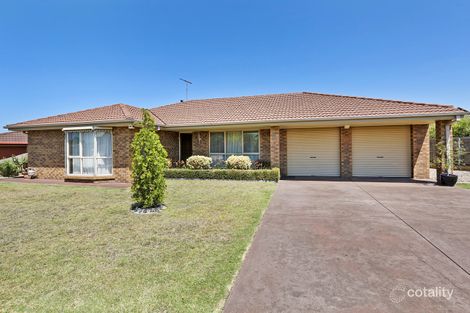 40 Glastonbury Dr, Highton, VIC 3216