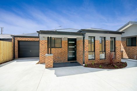 2/135 COX RD, NORLANE, VIC 3214