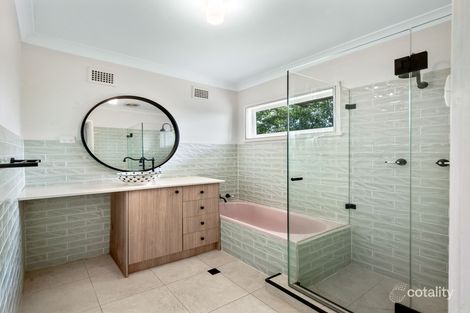 Property photo of 3 Taber Place Bradbury NSW 2560