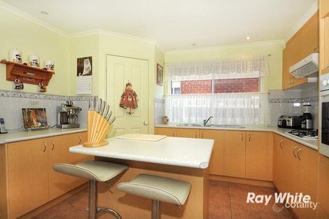 Property photo of 35 Glenaire Crescent Cranbourne West VIC 3977