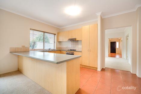 Property photo of 17 Flinders Chase Pakenham VIC 3810
