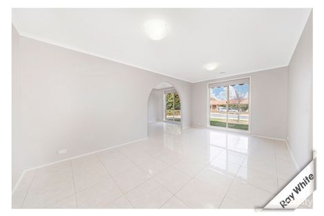 Property photo of 8 Balsillie Crescent Monash ACT 2904