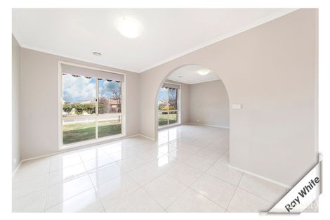 Property photo of 8 Balsillie Crescent Monash ACT 2904