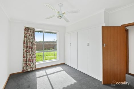 Property photo of 11 Maude Street Wendouree VIC 3355