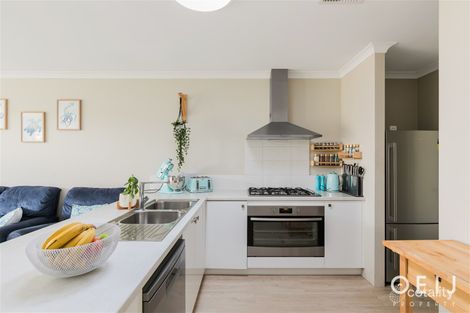 7 Camberwell Vsta, Piara Waters, WA 6112