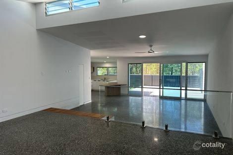 18 Glen Ct, Black Head, NSW 2430