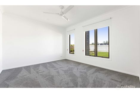 39 Jacana St, Glenvale, QLD 4350