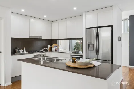 Property photo of 33 Wilson Street Botany NSW 2019