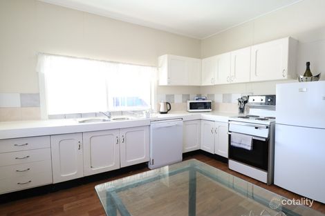 19 Lewis St, Roma, QLD 4455