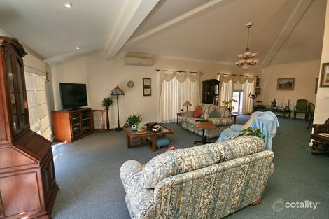 Property photo of 2 Explorers Way Lake Cathie NSW 2445