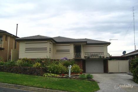 17 Blakemore Ave, Kanahooka, NSW 2530