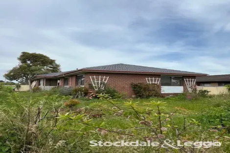 15 Churinga Dr, Churchill, VIC 3842