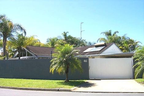 Property photo of 46 Collins Crescent Benowa QLD 4217