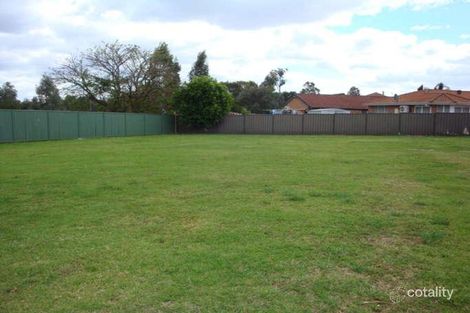 4 Brunswick Cres, St Johns Park, NSW 2176