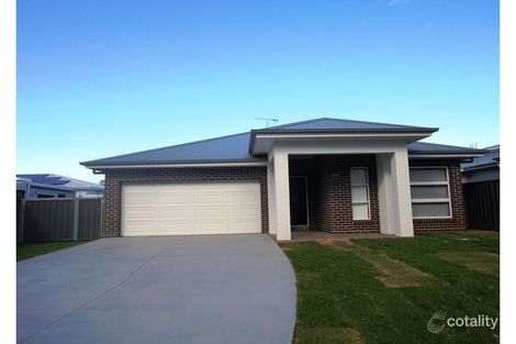 77 SUMMERCLOUD CRES, VINCENTIA, NSW 2540