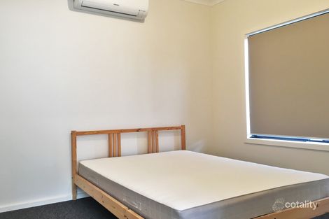 Property photo of 2/21 Canterbury Road Blackburn VIC 3130