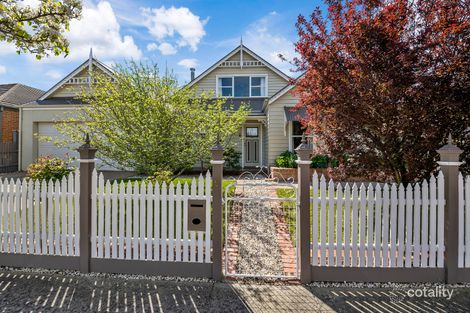 Property photo of 6 Laburnum Street Berwick VIC 3806
