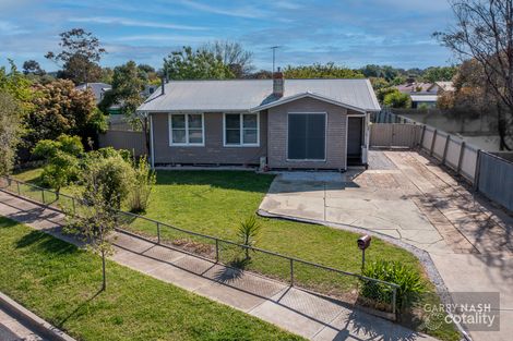 33 MANLEY CRES, WANGARATTA, VIC 3677