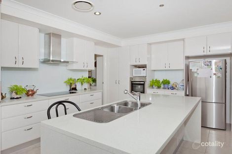 Property photo of 21 Walker Circuit Eight Mile Plains QLD 4113